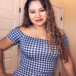 Meet your Posher, Aracely